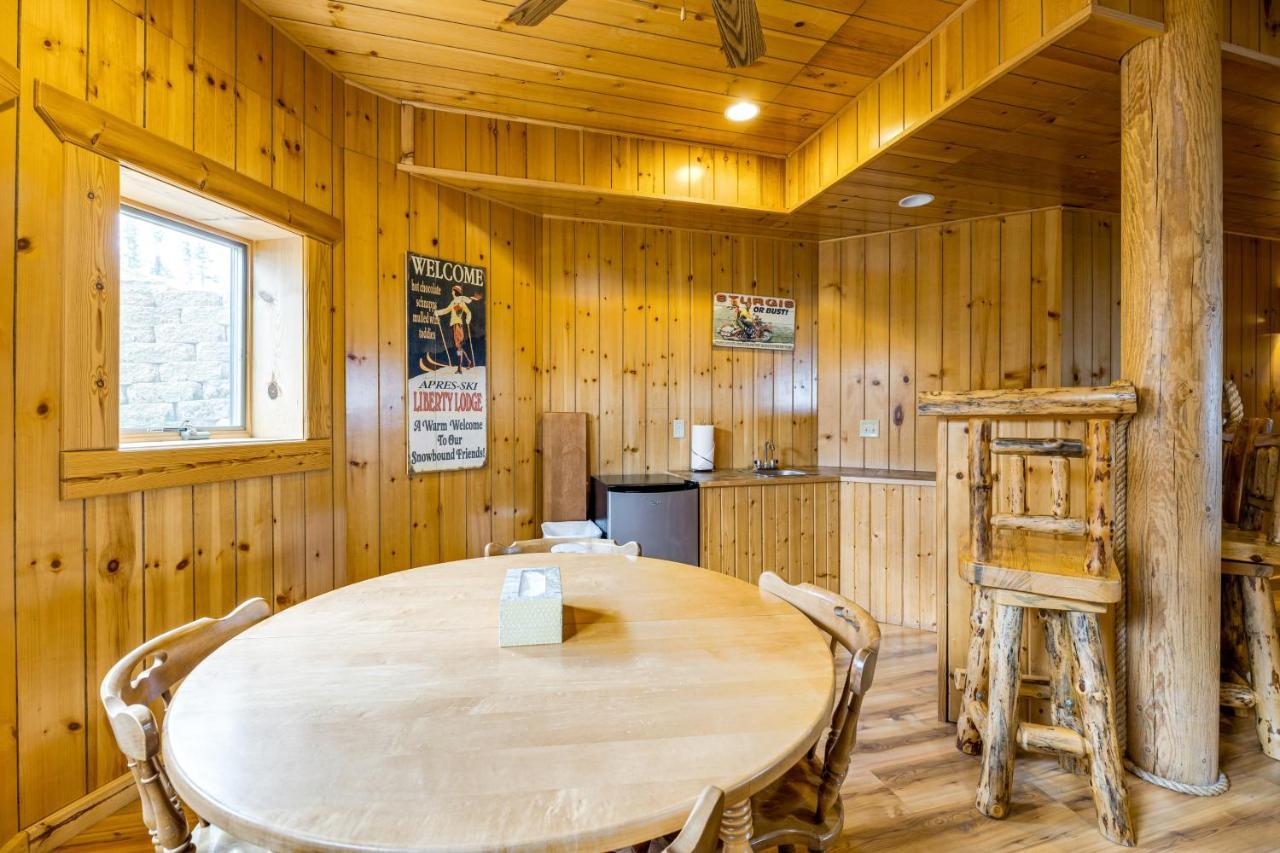 Liberty Lodge At Terry Peak Lead Buitenkant foto